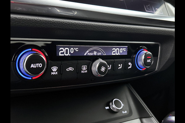 Audi Q3 40 TFSI quattro S Line(NL-auto, Dealer OnderH, Carplay, Digitale Dash, Parkeersensoren V+A, Etc) Audi Q3 40 TFSI quattro S Line(NL-auto, Dealer OnderH, Carplay, Digitale Dash, Parkeersensoren V+A, Etc)