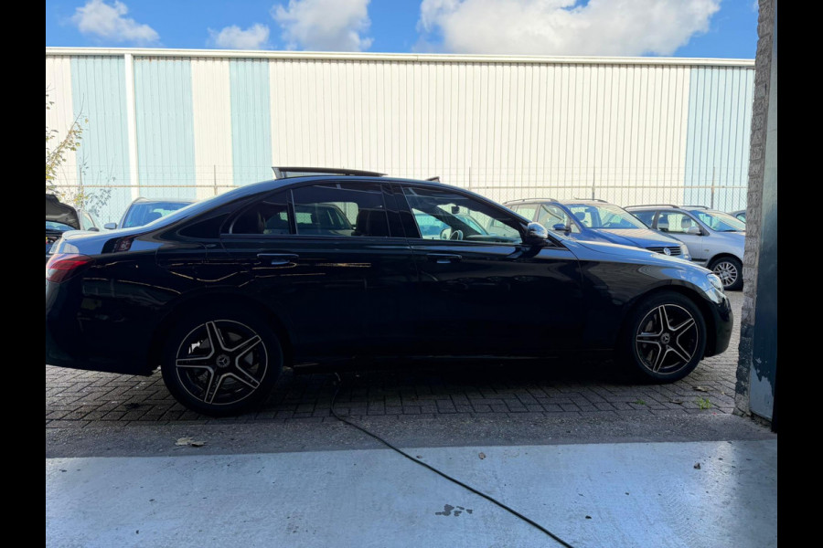 Mercedes-Benz E-Klasse 300 de 4MATIC Avantgarde Mercedes-Benz E-Klasse 300 de 4MATIC Avantgarde