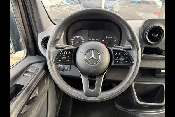 Mercedes-Benz Sprinter 316 2.2 CDI L2H2 | NL-auto | 3.5T trekhaak | Carplay | Camera | Cruisec. Mercedes-Benz Sprinter 316 2.2 CDI L2H2 | NL-auto | 3.5T trekhaak | Carplay | Camera | Cruisec.