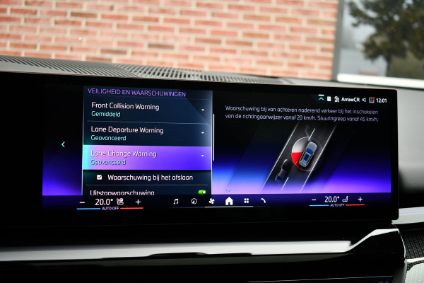 BMW 5 Serie Touring 520i M-Sport Pano Trekh B&W 21inch ACC 360 HUD Stoelventilatie Brooklyngrau