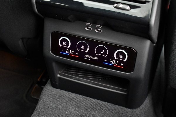 BMW 5 Serie Touring 520i M-Sport Pano Trekh B&W 21inch ACC 360 HUD Stoelventilatie Brooklyngrau