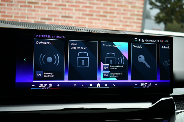 BMW 5 Serie Touring 520i M-Sport Pano Trekh B&W 21inch ACC 360 HUD Stoelventilatie Brooklyngrau