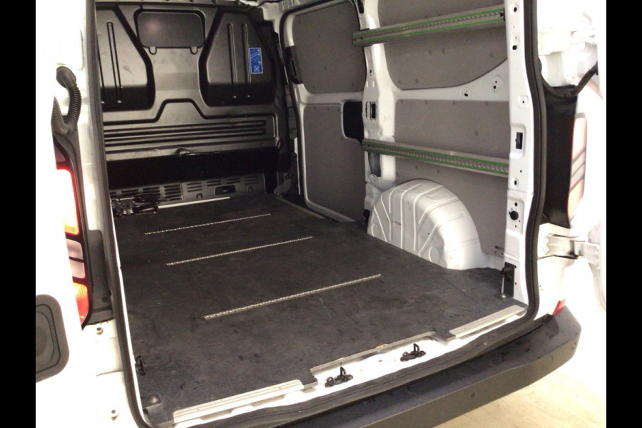 Ford Transit Custom 320 2.0 136 pk TDCI L1H1 Trend Fab.Gar. tot 09-2028 Adaptive Cruise Control, Navigatie, Camera, PDC V+A Ford Transit Custom 320 2.0 136 pk TDCI L1H1 Trend Fab.Gar. tot 09-2028 Adaptive Cruise Control, Navigatie, Camera, PDC V+A