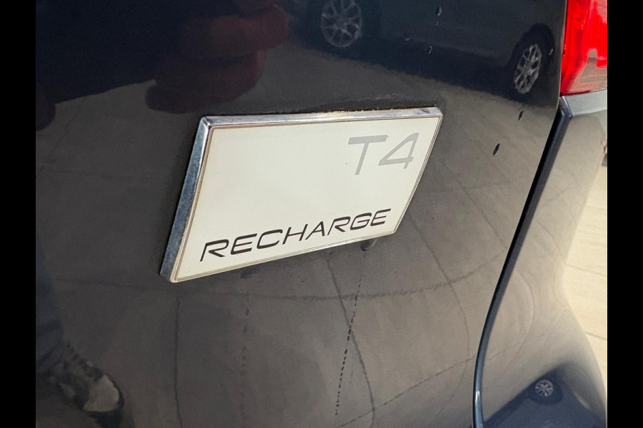 Volvo XC40 T4 Recharge Inscription Keyless CruiseControl Navigatie 211pk Volvo XC40 T4 Recharge Inscription Keyless CruiseControl Navigatie 211pk