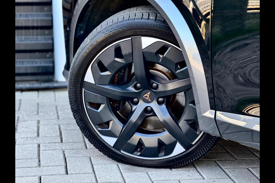 CUPRA Formentor 1.4 e-Hybrid VZ Copper Edition Pano/Matrix/Camera CUPRA Formentor 1.4 e-Hybrid VZ Copper Edition Pano/Matrix/Camera