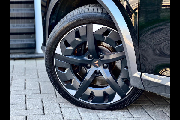 CUPRA Formentor 1.4 e-Hybrid VZ Copper Edition Pano/Matrix/Camera CUPRA Formentor 1.4 e-Hybrid VZ Copper Edition Pano/Matrix/Camera