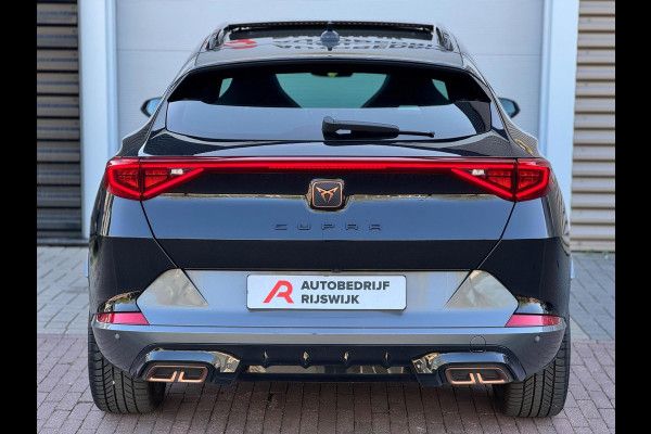 CUPRA Formentor 1.4 e-Hybrid VZ Copper Edition Pano/Matrix/Camera CUPRA Formentor 1.4 e-Hybrid VZ Copper Edition Pano/Matrix/Camera