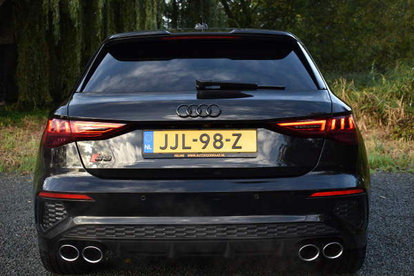 Audi A3 Sportback 2.0 TFSI S3 QUATTRO 310PK S-TRON S3-SPORT CAMERA/LEDER/CARPLAY Audi A3 Sportback 2.0 TFSI S3 QUATTRO 310PK S-TRON S3-SPORT CAMERA/LEDER/CARPLAY