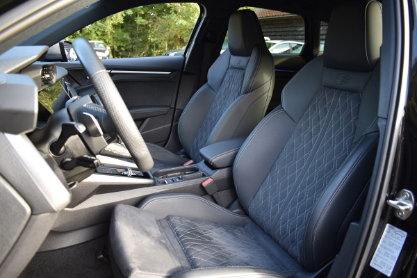 Audi A3 Sportback 2.0 TFSI S3 QUATTRO 310PK S-TRON S3-SPORT CAMERA/LEDER/CARPLAY Audi A3 Sportback 2.0 TFSI S3 QUATTRO 310PK S-TRON S3-SPORT CAMERA/LEDER/CARPLAY