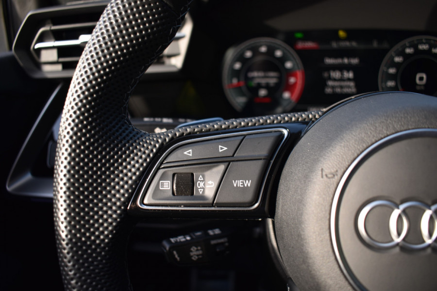 Audi A3 Sportback 2.0 TFSI S3 QUATTRO 310PK S-TRON S3-SPORT CAMERA/LEDER/CARPLAY Audi A3 Sportback 2.0 TFSI S3 QUATTRO 310PK S-TRON S3-SPORT CAMERA/LEDER/CARPLAY