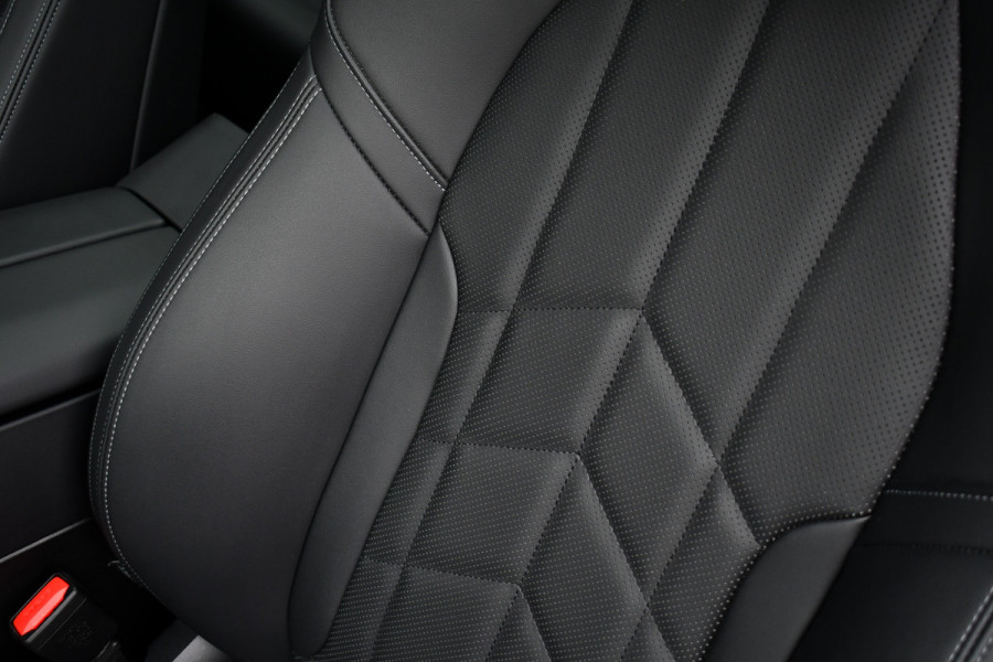 BMW 5 Serie Touring 520i M-Sport Pano Trekh B&W 21inch ACC 360 HUD Stoelventilatie Brooklyngrau