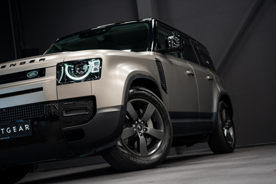 Land Rover Defender 110 2.0 P400e 110 SE *Meridian / Luchtvering / Panorama / Surround-view / Memory * Land Rover Defender 110 2.0 P400e 110 SE *Meridian / Luchtvering / Panorama / Surround-view / Memory *