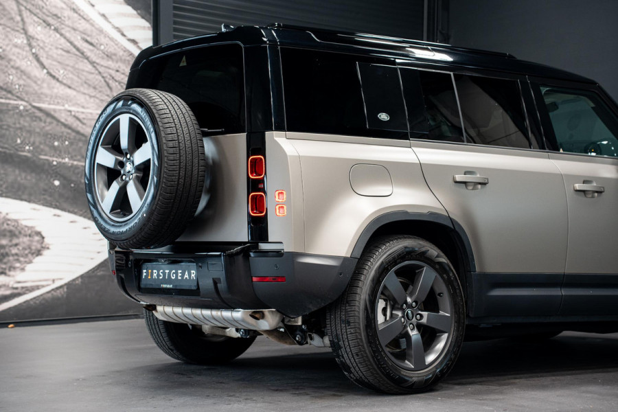 Land Rover Defender 110 2.0 P400e 110 SE *Meridian / Luchtvering / Panorama / Surround-view / Memory * Land Rover Defender 110 2.0 P400e 110 SE *Meridian / Luchtvering / Panorama / Surround-view / Memory *