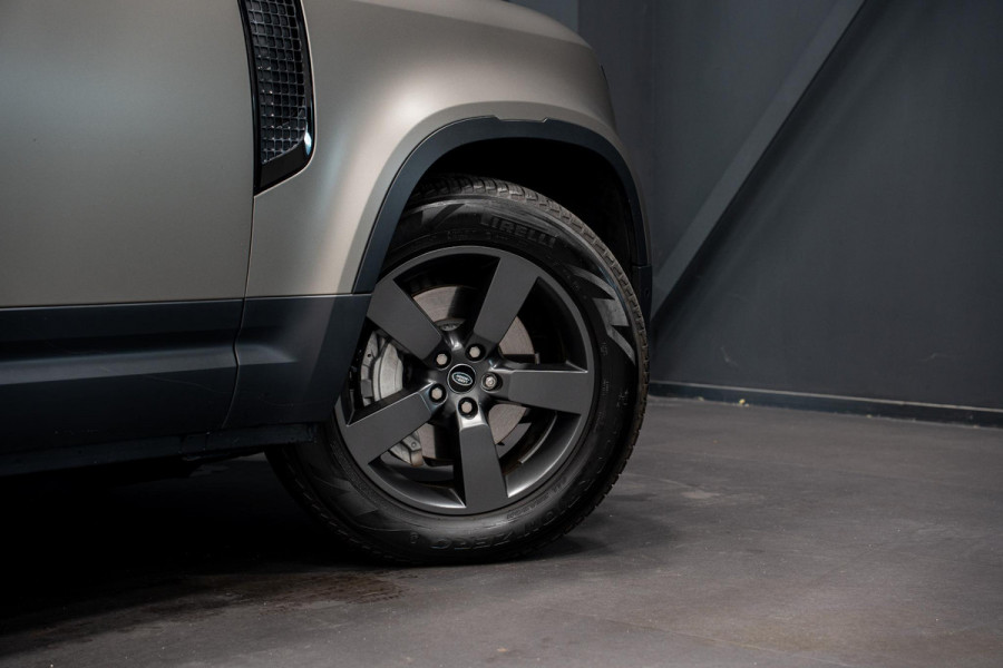 Land Rover Defender 110 2.0 P400e 110 SE *Meridian / Luchtvering / Panorama / Surround-view / Memory * Land Rover Defender 110 2.0 P400e 110 SE *Meridian / Luchtvering / Panorama / Surround-view / Memory *