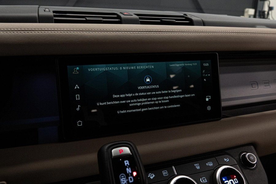 Land Rover Defender 110 2.0 P400e 110 SE *Meridian / Luchtvering / Panorama / Surround-view / Memory * Land Rover Defender 110 2.0 P400e 110 SE *Meridian / Luchtvering / Panorama / Surround-view / Memory *