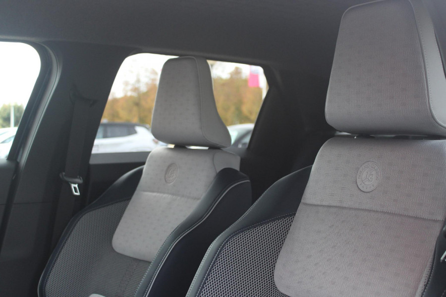 Renault 5 150PK COMFORT RANGE ROLAND-GARROS 52 kWh | NAVIGATIE SYSTEEM MET GOOGLE INTERGRATIE | HARMAN KARDON PREMIUM AUDIO | FULL LED KOPLAMPEN MET MICRO-OPTICS EN FRANSE VLAG | 10"R-LINK MULTIMEDIA | 18"GRONO LICHTMETALEN VELGEN | TWO-TONE CAROSSERIE KLEUR I.C.M. WARM TITANIUM DAKLIJSTEN | ELEKTRISCH VERWARMDE VOOR STOELEN / STUUR | BESTUURDERSSTOEL MET ELEKTRISCH VERSTELBARE LENDESTEUN | AUTOMATISCH INPARKEREN | FLANK GUARD PROTECTION | ADAPTIEVE CRUISE CONTROL MET STOP & GO | ACHTERUITRIJCAMERA | PRIVATIE GLASS | SFEERVERLICHTING IN DIVERSE KLEUREN | Renault 5 150PK COMFORT RANGE ROLAND-GARROS 52 kWh | NAVIGATIE SYSTEEM MET GOOGLE INTERGRATIE | HARMAN KARDON PREMIUM AUDIO | FULL LED KOPLAMPEN MET MICRO-OPTICS EN FRANSE VLAG | 10"R-LINK MULTIMEDIA | 18"GRONO LICHTMETALEN VELGEN | TWO-TONE CAROSSERIE KLEUR I.C.M. WARM TITANIUM DAKLIJSTEN | ELEKTRISCH VERWARMDE VOOR STOELEN / STUUR | BESTUURDERSSTOEL MET ELEKTRISCH VERSTELBARE LENDESTEUN | AUTOMATISCH INPARKEREN | FLANK GUARD PROTECTION | ADAPTIEVE CRUISE CONTROL MET STOP & GO | ACHTERUITRIJCAMERA | PRIVATIE GLASS | SFEERVERLICHTING IN DIVERSE KLEUREN |