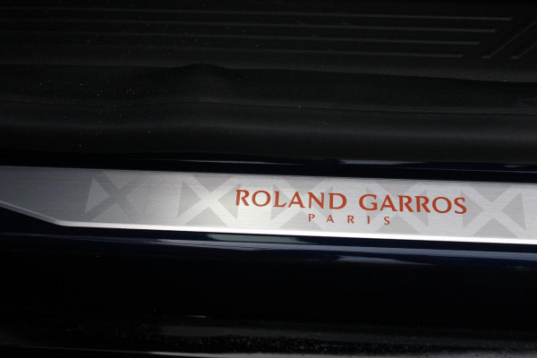 Renault 5 150PK COMFORT RANGE ROLAND-GARROS 52 kWh | NAVIGATIE SYSTEEM MET GOOGLE INTERGRATIE | HARMAN KARDON PREMIUM AUDIO | FULL LED KOPLAMPEN MET MICRO-OPTICS EN FRANSE VLAG | 10"R-LINK MULTIMEDIA | 18"GRONO LICHTMETALEN VELGEN | TWO-TONE CAROSSERIE KLEUR I.C.M. WARM TITANIUM DAKLIJSTEN | ELEKTRISCH VERWARMDE VOOR STOELEN / STUUR | BESTUURDERSSTOEL MET ELEKTRISCH VERSTELBARE LENDESTEUN | AUTOMATISCH INPARKEREN | FLANK GUARD PROTECTION | ADAPTIEVE CRUISE CONTROL MET STOP & GO | ACHTERUITRIJCAMERA | PRIVATIE GLASS | SFEERVERLICHTING IN DIVERSE KLEUREN | Renault 5 150PK COMFORT RANGE ROLAND-GARROS 52 kWh | NAVIGATIE SYSTEEM MET GOOGLE INTERGRATIE | HARMAN KARDON PREMIUM AUDIO | FULL LED KOPLAMPEN MET MICRO-OPTICS EN FRANSE VLAG | 10"R-LINK MULTIMEDIA | 18"GRONO LICHTMETALEN VELGEN | TWO-TONE CAROSSERIE KLEUR I.C.M. WARM TITANIUM DAKLIJSTEN | ELEKTRISCH VERWARMDE VOOR STOELEN / STUUR | BESTUURDERSSTOEL MET ELEKTRISCH VERSTELBARE LENDESTEUN | AUTOMATISCH INPARKEREN | FLANK GUARD PROTECTION | ADAPTIEVE CRUISE CONTROL MET STOP & GO | ACHTERUITRIJCAMERA | PRIVATIE GLASS | SFEERVERLICHTING IN DIVERSE KLEUREN |
