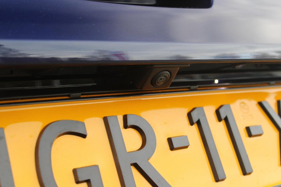 Renault 5 150PK COMFORT RANGE ROLAND-GARROS 52 kWh | NAVIGATIE SYSTEEM MET GOOGLE INTERGRATIE | HARMAN KARDON PREMIUM AUDIO | FULL LED KOPLAMPEN MET MICRO-OPTICS EN FRANSE VLAG | 10"R-LINK MULTIMEDIA | 18"GRONO LICHTMETALEN VELGEN | TWO-TONE CAROSSERIE KLEUR I.C.M. WARM TITANIUM DAKLIJSTEN | ELEKTRISCH VERWARMDE VOOR STOELEN / STUUR | BESTUURDERSSTOEL MET ELEKTRISCH VERSTELBARE LENDESTEUN | AUTOMATISCH INPARKEREN | FLANK GUARD PROTECTION | ADAPTIEVE CRUISE CONTROL MET STOP & GO | ACHTERUITRIJCAMERA | PRIVATIE GLASS | SFEERVERLICHTING IN DIVERSE KLEUREN | Renault 5 150PK COMFORT RANGE ROLAND-GARROS 52 kWh | NAVIGATIE SYSTEEM MET GOOGLE INTERGRATIE | HARMAN KARDON PREMIUM AUDIO | FULL LED KOPLAMPEN MET MICRO-OPTICS EN FRANSE VLAG | 10"R-LINK MULTIMEDIA | 18"GRONO LICHTMETALEN VELGEN | TWO-TONE CAROSSERIE KLEUR I.C.M. WARM TITANIUM DAKLIJSTEN | ELEKTRISCH VERWARMDE VOOR STOELEN / STUUR | BESTUURDERSSTOEL MET ELEKTRISCH VERSTELBARE LENDESTEUN | AUTOMATISCH INPARKEREN | FLANK GUARD PROTECTION | ADAPTIEVE CRUISE CONTROL MET STOP & GO | ACHTERUITRIJCAMERA | PRIVATIE GLASS | SFEERVERLICHTING IN DIVERSE KLEUREN |