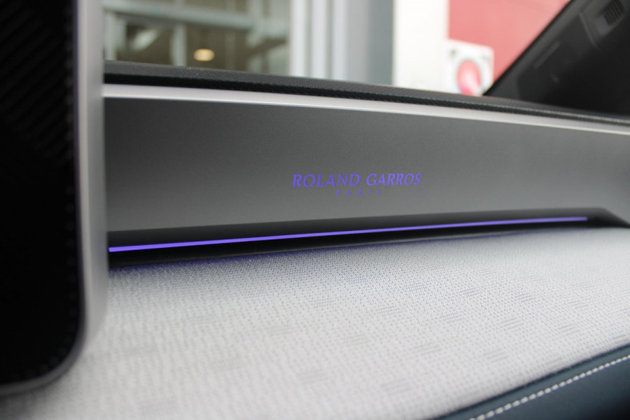 Renault 5 150PK COMFORT RANGE ROLAND-GARROS 52 kWh | NAVIGATIE SYSTEEM MET GOOGLE INTERGRATIE | HARMAN KARDON PREMIUM AUDIO | FULL LED KOPLAMPEN MET MICRO-OPTICS EN FRANSE VLAG | 10"R-LINK MULTIMEDIA | 18"GRONO LICHTMETALEN VELGEN | TWO-TONE CAROSSERIE KLEUR I.C.M. WARM TITANIUM DAKLIJSTEN | ELEKTRISCH VERWARMDE VOOR STOELEN / STUUR | BESTUURDERSSTOEL MET ELEKTRISCH VERSTELBARE LENDESTEUN | AUTOMATISCH INPARKEREN | FLANK GUARD PROTECTION | ADAPTIEVE CRUISE CONTROL MET STOP & GO | ACHTERUITRIJCAMERA | PRIVATIE GLASS | SFEERVERLICHTING IN DIVERSE KLEUREN | Renault 5 150PK COMFORT RANGE ROLAND-GARROS 52 kWh | NAVIGATIE SYSTEEM MET GOOGLE INTERGRATIE | HARMAN KARDON PREMIUM AUDIO | FULL LED KOPLAMPEN MET MICRO-OPTICS EN FRANSE VLAG | 10"R-LINK MULTIMEDIA | 18"GRONO LICHTMETALEN VELGEN | TWO-TONE CAROSSERIE KLEUR I.C.M. WARM TITANIUM DAKLIJSTEN | ELEKTRISCH VERWARMDE VOOR STOELEN / STUUR | BESTUURDERSSTOEL MET ELEKTRISCH VERSTELBARE LENDESTEUN | AUTOMATISCH INPARKEREN | FLANK GUARD PROTECTION | ADAPTIEVE CRUISE CONTROL MET STOP & GO | ACHTERUITRIJCAMERA | PRIVATIE GLASS | SFEERVERLICHTING IN DIVERSE KLEUREN |