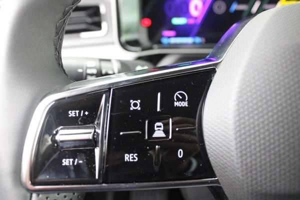 Renault 5 150PK COMFORT RANGE ROLAND-GARROS 52 kWh | NAVIGATIE SYSTEEM MET GOOGLE INTERGRATIE | HARMAN KARDON PREMIUM AUDIO | FULL LED KOPLAMPEN MET MICRO-OPTICS EN FRANSE VLAG | 10"R-LINK MULTIMEDIA | 18"GRONO LICHTMETALEN VELGEN | TWO-TONE CAROSSERIE KLEUR I.C.M. WARM TITANIUM DAKLIJSTEN | ELEKTRISCH VERWARMDE VOOR STOELEN / STUUR | BESTUURDERSSTOEL MET ELEKTRISCH VERSTELBARE LENDESTEUN | AUTOMATISCH INPARKEREN | FLANK GUARD PROTECTION | ADAPTIEVE CRUISE CONTROL MET STOP & GO | ACHTERUITRIJCAMERA | PRIVATIE GLASS | SFEERVERLICHTING IN DIVERSE KLEUREN | Renault 5 150PK COMFORT RANGE ROLAND-GARROS 52 kWh | NAVIGATIE SYSTEEM MET GOOGLE INTERGRATIE | HARMAN KARDON PREMIUM AUDIO | FULL LED KOPLAMPEN MET MICRO-OPTICS EN FRANSE VLAG | 10"R-LINK MULTIMEDIA | 18"GRONO LICHTMETALEN VELGEN | TWO-TONE CAROSSERIE KLEUR I.C.M. WARM TITANIUM DAKLIJSTEN | ELEKTRISCH VERWARMDE VOOR STOELEN / STUUR | BESTUURDERSSTOEL MET ELEKTRISCH VERSTELBARE LENDESTEUN | AUTOMATISCH INPARKEREN | FLANK GUARD PROTECTION | ADAPTIEVE CRUISE CONTROL MET STOP & GO | ACHTERUITRIJCAMERA | PRIVATIE GLASS | SFEERVERLICHTING IN DIVERSE KLEUREN |
