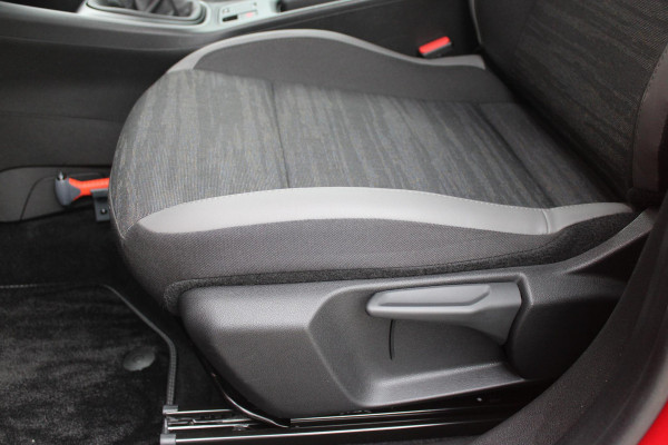 Jeep Avenger 1.2 Longitude | DAB+ RADIO | APPLE CARPLAY / ANDROID AUTO | CRUISE CONTROL | LED KOPLAMPEN / ACHTERLICHTEN |KEYLESS ENTRY/START | CRUISE CONTROL | PARKEERSENSOREN ACHTER | Jeep Avenger 1.2 Longitude | DAB+ RADIO | APPLE CARPLAY / ANDROID AUTO | CRUISE CONTROL | LED KOPLAMPEN / ACHTERLICHTEN |KEYLESS ENTRY/START | CRUISE CONTROL | PARKEERSENSOREN ACHTER |