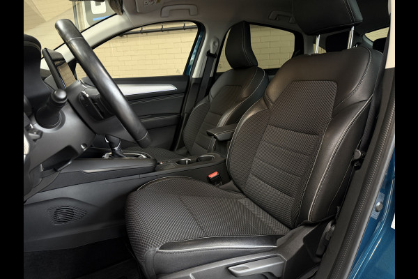 Renault Arkana 1.3 TCe 140 AUT | Groot Navi | ACC | Camera | PDC V+A | 18" | 100% onderhouden. Renault Arkana 1.3 TCe 140 AUT | Groot Navi | ACC | Camera | PDC V+A | 18" | 100% onderhouden.