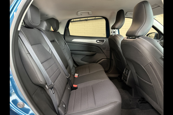 Renault Arkana 1.3 TCe 140 AUT | Groot Navi | ACC | Camera | PDC V+A | 18" | 100% onderhouden. Renault Arkana 1.3 TCe 140 AUT | Groot Navi | ACC | Camera | PDC V+A | 18" | 100% onderhouden.