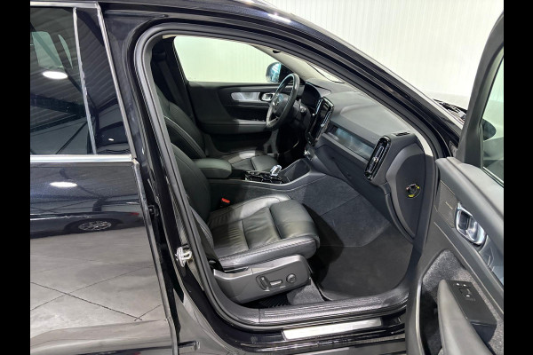 Volvo XC40 T5 Aut. Plug-in Hybrid Ultimate Bright Panoramadak Leder ACC 262pk Volvo XC40 T5 Aut. Plug-in Hybrid Ultimate Bright Panoramadak Leder ACC 262pk