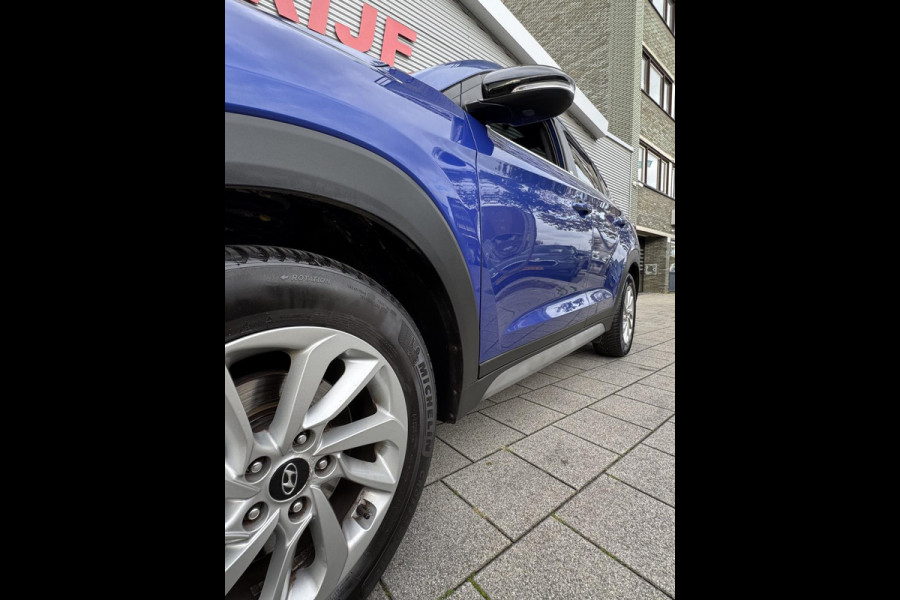 Hyundai Tucson 1.6 T-GDi Passion 4WD - Automaat I Panorama dak I Airco I Comfort pakket I Trekhaak I Dealer onderhoudenI Enz.... Hyundai Tucson 1.6 T-GDi Passion 4WD - Automaat I Panorama dak I Airco I Comfort pakket I Trekhaak I Dealer onderhoudenI Enz....