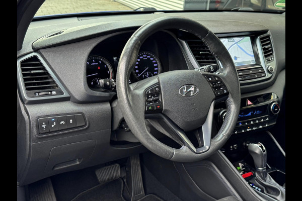 Hyundai Tucson 1.6 T-GDi Passion 4WD - Automaat I Panorama dak I Airco I Comfort pakket I Trekhaak I Dealer onderhoudenI Enz.... Hyundai Tucson 1.6 T-GDi Passion 4WD - Automaat I Panorama dak I Airco I Comfort pakket I Trekhaak I Dealer onderhoudenI Enz....