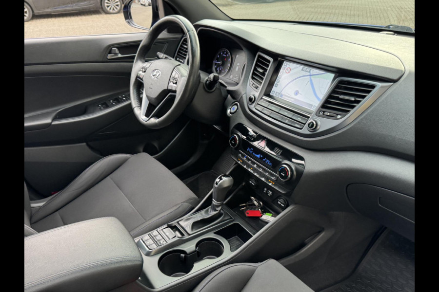 Hyundai Tucson 1.6 T-GDi Passion 4WD - Automaat I Panorama dak I Airco I Comfort pakket I Trekhaak I Dealer onderhoudenI Enz.... Hyundai Tucson 1.6 T-GDi Passion 4WD - Automaat I Panorama dak I Airco I Comfort pakket I Trekhaak I Dealer onderhoudenI Enz....