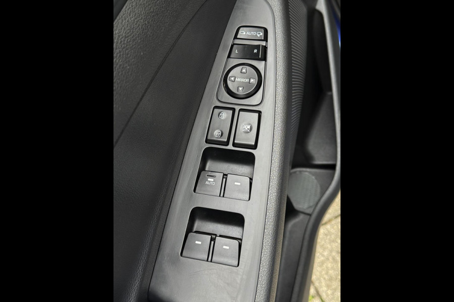 Hyundai Tucson 1.6 T-GDi Passion 4WD - Automaat I Panorama dak I Airco I Comfort pakket I Trekhaak I Dealer onderhoudenI Enz.... Hyundai Tucson 1.6 T-GDi Passion 4WD - Automaat I Panorama dak I Airco I Comfort pakket I Trekhaak I Dealer onderhoudenI Enz....