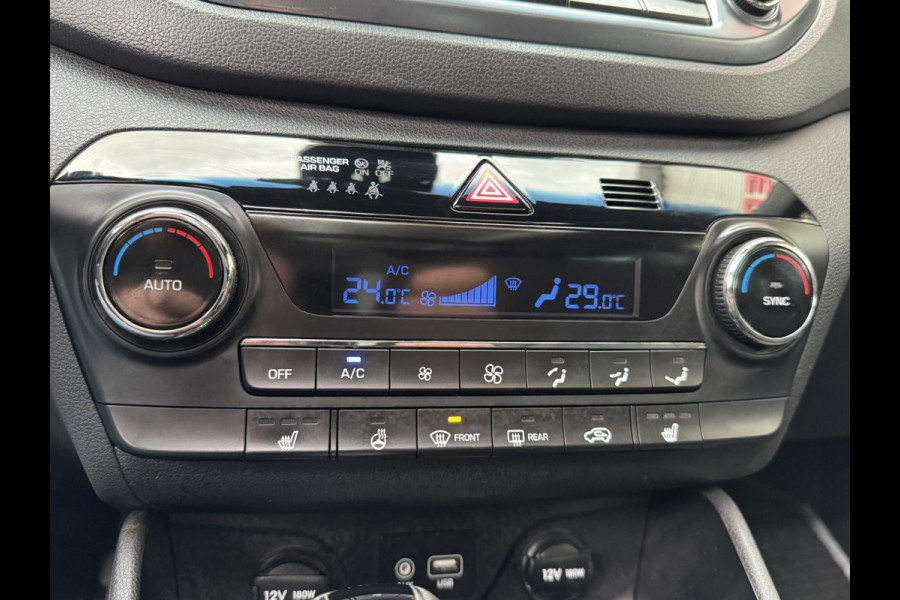 Hyundai Tucson 1.6 T-GDi Passion 4WD - Automaat I Panorama dak I Airco I Comfort pakket I Trekhaak I Dealer onderhoudenI Enz.... Hyundai Tucson 1.6 T-GDi Passion 4WD - Automaat I Panorama dak I Airco I Comfort pakket I Trekhaak I Dealer onderhoudenI Enz....