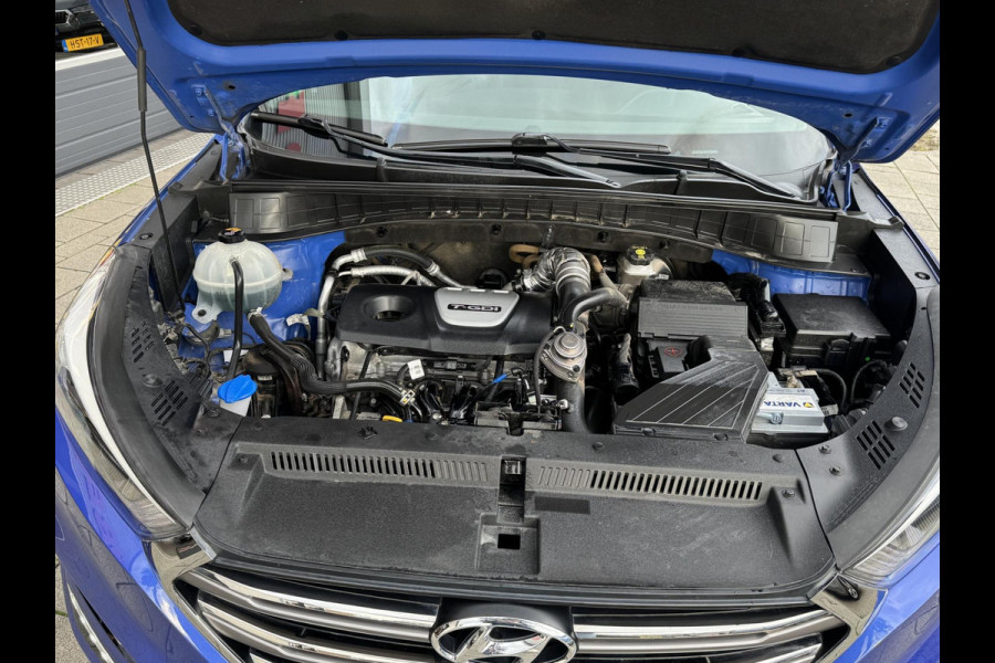 Hyundai Tucson 1.6 T-GDi Passion 4WD - Automaat I Panorama dak I Airco I Comfort pakket I Trekhaak I Dealer onderhoudenI Enz.... Hyundai Tucson 1.6 T-GDi Passion 4WD - Automaat I Panorama dak I Airco I Comfort pakket I Trekhaak I Dealer onderhoudenI Enz....