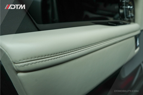 Land Rover Range Rover P400e Vogue | Head-up | Matrix | Koelkast | Panoramadak Land Rover Range Rover P400e Vogue | Head-up | Matrix | Koelkast | Panoramadak