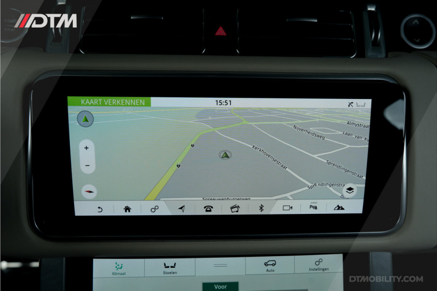 Land Rover Range Rover P400e Vogue | Head-up | Matrix | Koelkast | Panoramadak Land Rover Range Rover P400e Vogue | Head-up | Matrix | Koelkast | Panoramadak