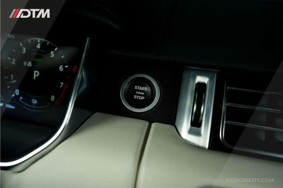 Land Rover Range Rover P400e Vogue | Head-up | Matrix | Koelkast | Panoramadak Land Rover Range Rover P400e Vogue | Head-up | Matrix | Koelkast | Panoramadak