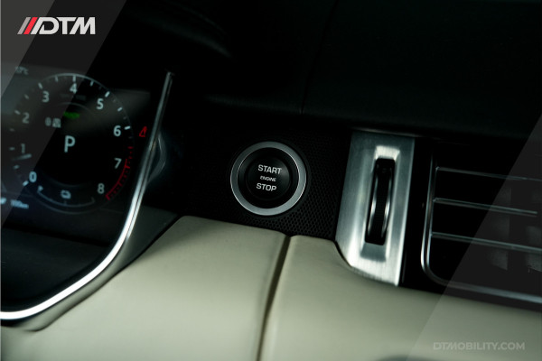 Land Rover Range Rover P400e Vogue | Head-up | Matrix | Koelkast | Panoramadak Land Rover Range Rover P400e Vogue | Head-up | Matrix | Koelkast | Panoramadak