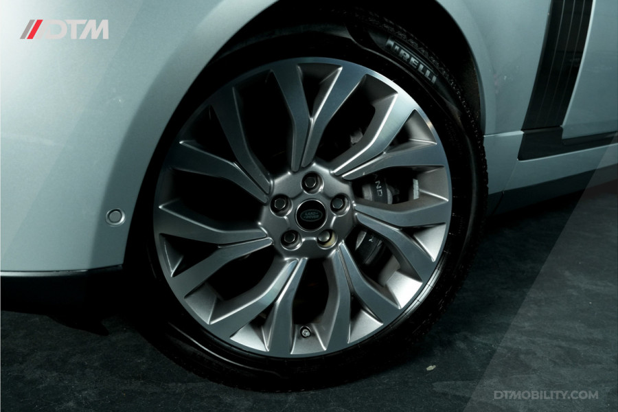 Land Rover Range Rover P400e Vogue | Head-up | Matrix | Koelkast | Panoramadak Land Rover Range Rover P400e Vogue | Head-up | Matrix | Koelkast | Panoramadak