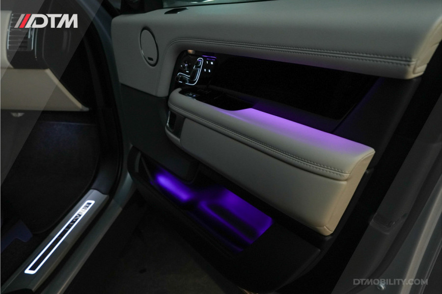 Land Rover Range Rover P400e Vogue | Head-up | Matrix | Koelkast | Panoramadak Land Rover Range Rover P400e Vogue | Head-up | Matrix | Koelkast | Panoramadak