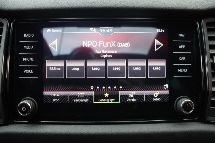 Škoda Kodiaq 1.5 TSI Sportline Business org.Nl el.trekhaak el.schuifdak canton stuur+stoelverw. el.klep Škoda Kodiaq 1.5 TSI Sportline Business org.Nl el.trekhaak el.schuifdak canton stuur+stoelverw. el.klep