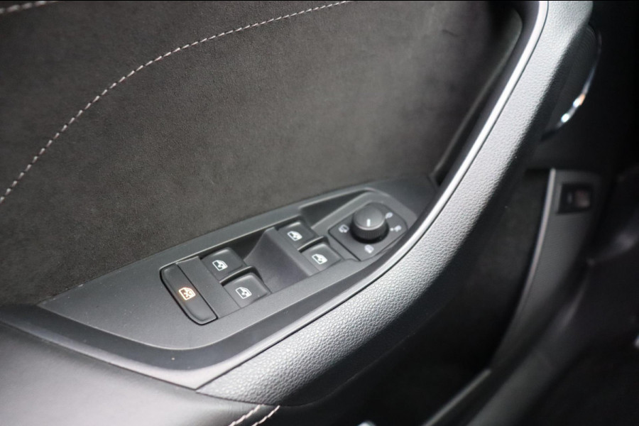 Škoda Kodiaq 1.5 TSI Sportline Business org.Nl el.trekhaak el.schuifdak canton stuur+stoelverw. el.klep Škoda Kodiaq 1.5 TSI Sportline Business org.Nl el.trekhaak el.schuifdak canton stuur+stoelverw. el.klep