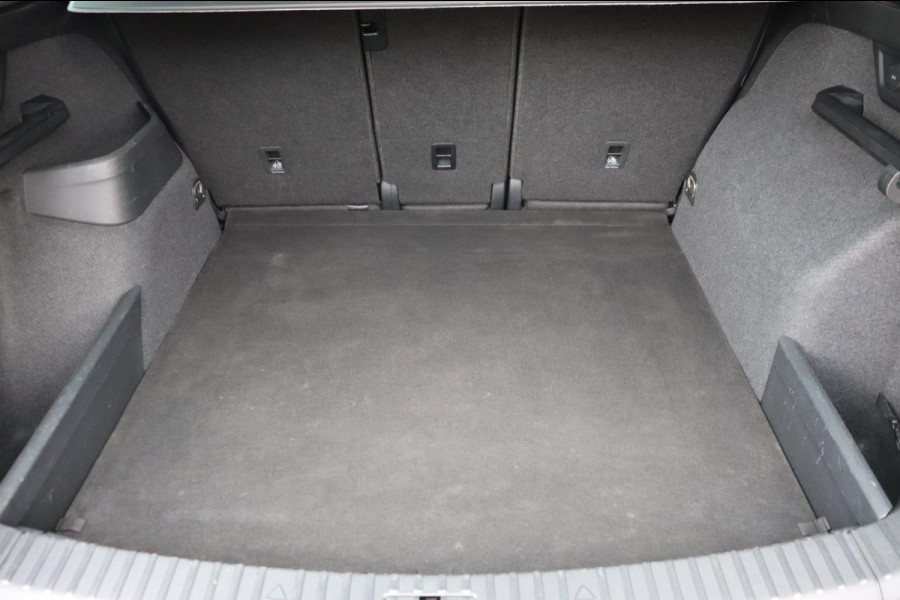 Škoda Kodiaq 1.5 TSI Sportline Business org.Nl el.trekhaak el.schuifdak canton stuur+stoelverw. el.klep Škoda Kodiaq 1.5 TSI Sportline Business org.Nl el.trekhaak el.schuifdak canton stuur+stoelverw. el.klep