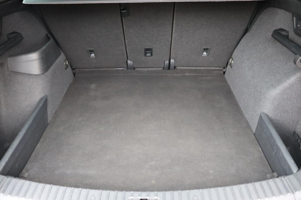 Škoda Kodiaq 1.5 TSI Sportline Business org.Nl el.trekhaak el.schuifdak canton stuur+stoelverw. el.klep Škoda Kodiaq 1.5 TSI Sportline Business org.Nl el.trekhaak el.schuifdak canton stuur+stoelverw. el.klep