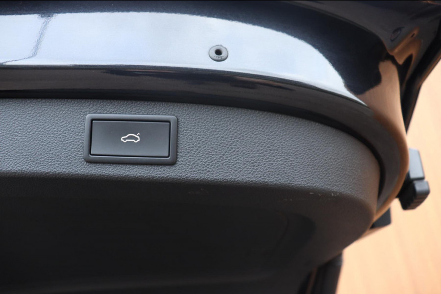 Škoda Kodiaq 1.5 TSI Sportline Business org.Nl el.trekhaak el.schuifdak canton stuur+stoelverw. el.klep Škoda Kodiaq 1.5 TSI Sportline Business org.Nl el.trekhaak el.schuifdak canton stuur+stoelverw. el.klep