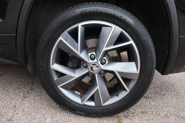 Škoda Kodiaq 1.5 TSI Sportline Business org.Nl el.trekhaak el.schuifdak canton stuur+stoelverw. el.klep Škoda Kodiaq 1.5 TSI Sportline Business org.Nl el.trekhaak el.schuifdak canton stuur+stoelverw. el.klep