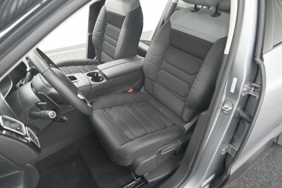 Citroën C5 Aircross 1.6 Plug-in Hybrid 225 Max | 360 Camera | Adaptieve Cruise Control | Dodehoekdetectie | Elektrische Kofferklep Citroën C5 Aircross 1.6 Plug-in Hybrid 225 Max | 360 Camera | Adaptieve Cruise Control | Dodehoekdetectie | Elektrische Kofferklep