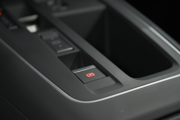 Citroën C5 Aircross 1.6 Plug-in Hybrid 225 Max | 360 Camera | Adaptieve Cruise Control | Dodehoekdetectie | Elektrische Kofferklep Citroën C5 Aircross 1.6 Plug-in Hybrid 225 Max | 360 Camera | Adaptieve Cruise Control | Dodehoekdetectie | Elektrische Kofferklep