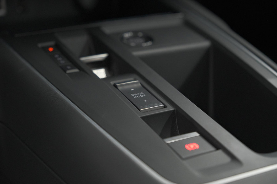 Citroën C5 Aircross 1.6 Plug-in Hybrid 225 Max | 360 Camera | Adaptieve Cruise Control | Dodehoekdetectie | Elektrische Kofferklep Citroën C5 Aircross 1.6 Plug-in Hybrid 225 Max | 360 Camera | Adaptieve Cruise Control | Dodehoekdetectie | Elektrische Kofferklep