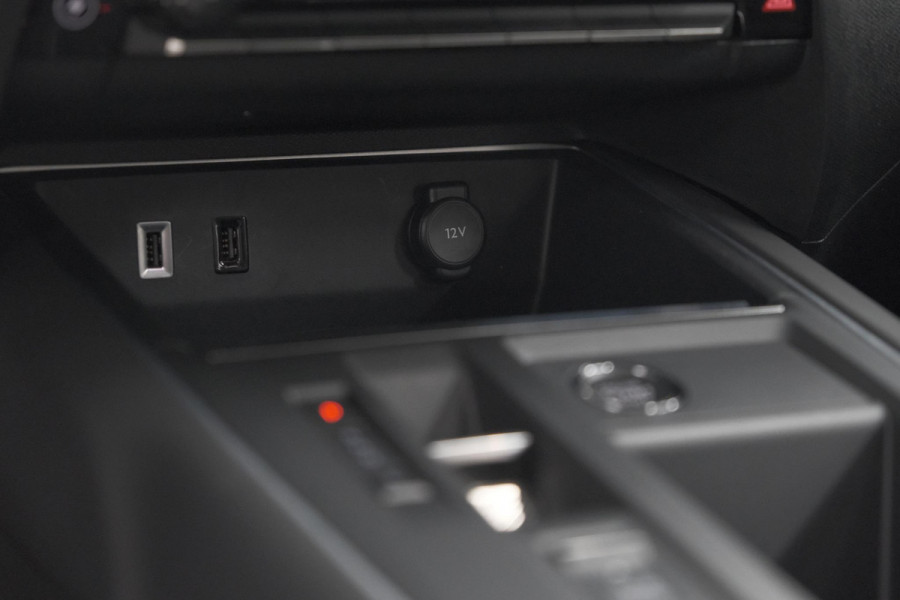 Citroën C5 Aircross 1.6 Plug-in Hybrid 225 Max | 360 Camera | Adaptieve Cruise Control | Dodehoekdetectie | Elektrische Kofferklep Citroën C5 Aircross 1.6 Plug-in Hybrid 225 Max | 360 Camera | Adaptieve Cruise Control | Dodehoekdetectie | Elektrische Kofferklep